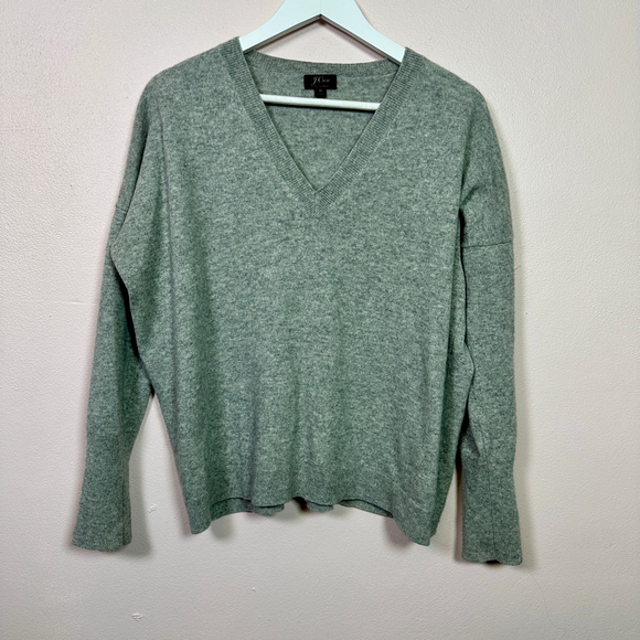 J.Crew Sweaters - J.Crew Gray Cashmere Sweater, Size Medium